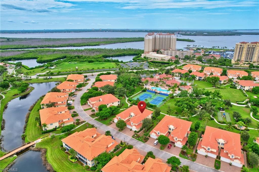 5916 Tarpon Gardens CIR # 202, CAPE CORAL FL 33914-44