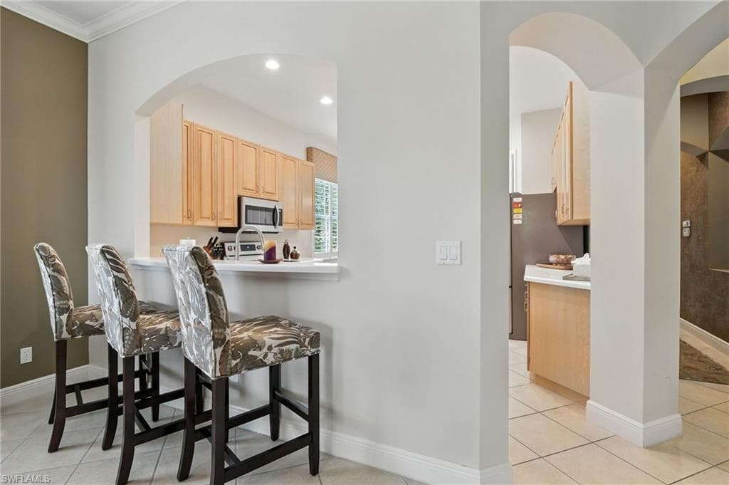 5916 Tarpon Gardens CIR # 202, CAPE CORAL FL 33914-14