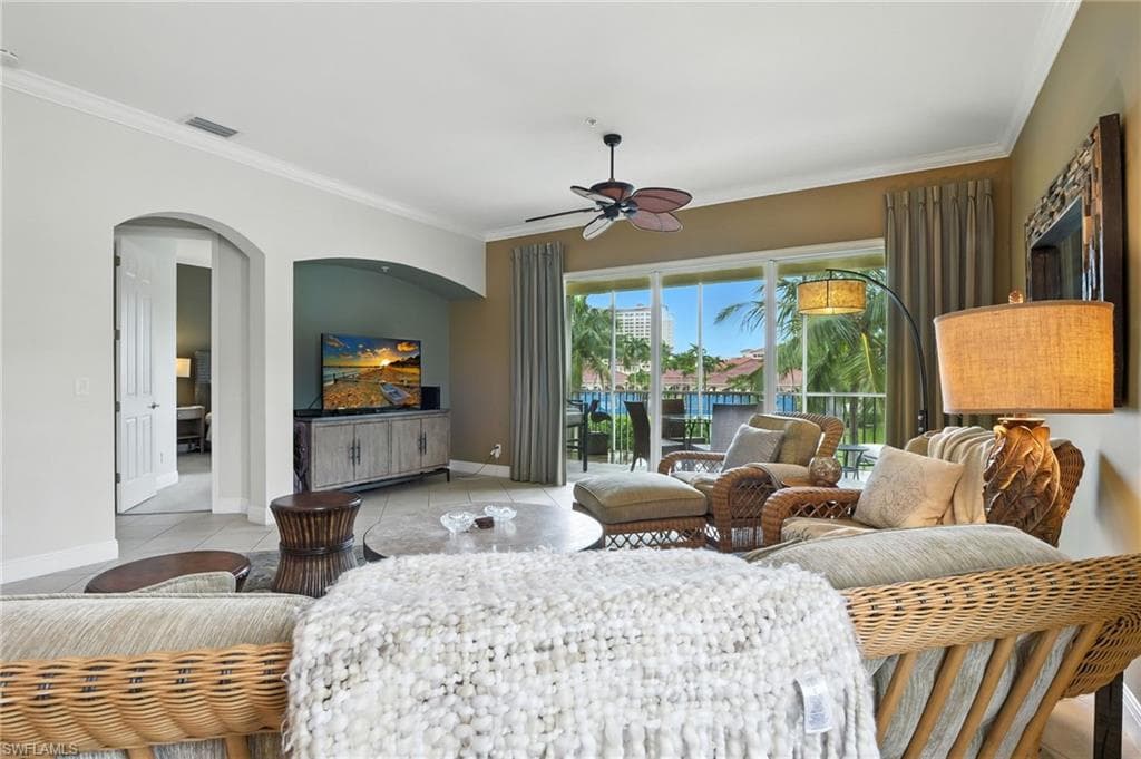 5916 Tarpon Gardens CIR # 202, CAPE CORAL FL 33914-10