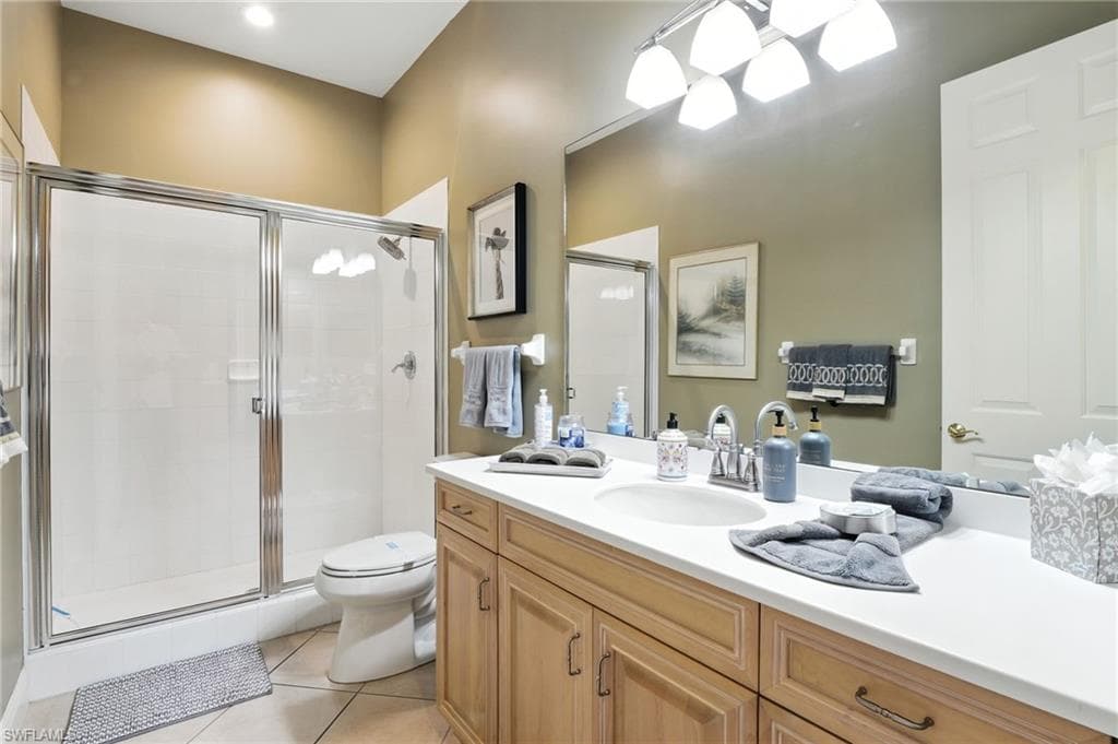 5916 Tarpon Gardens CIR # 202, CAPE CORAL FL 33914-7