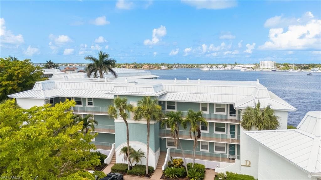 1140 LITTLE NECK CT # D37, NAPLES FL 34102-26