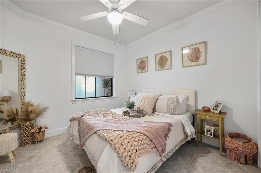 7670 Jacaranda LN, NAPLES FL 34114-15