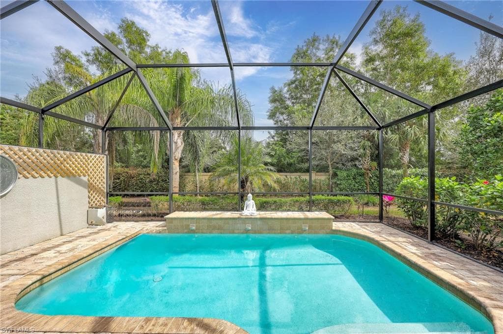 7670 Jacaranda LN, NAPLES FL 34114-20