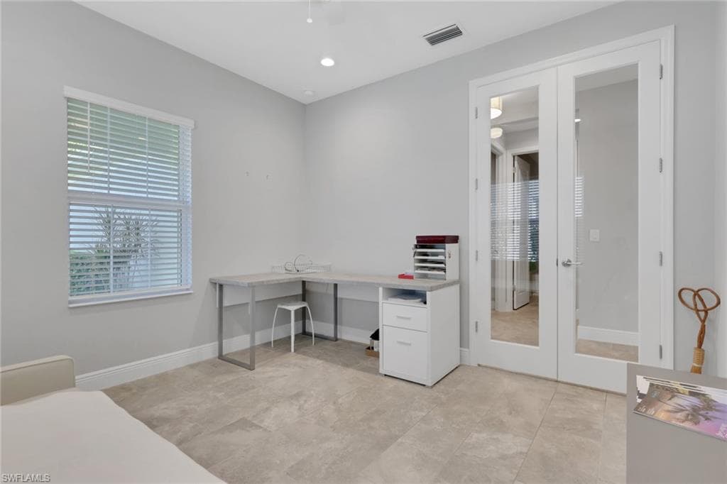 2231 Marquesa CIR, NAPLES FL 34112-22