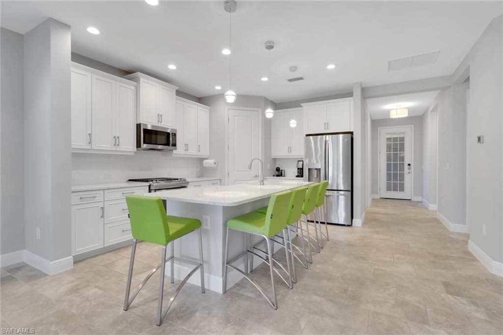 2231 Marquesa CIR, NAPLES FL 34112-3