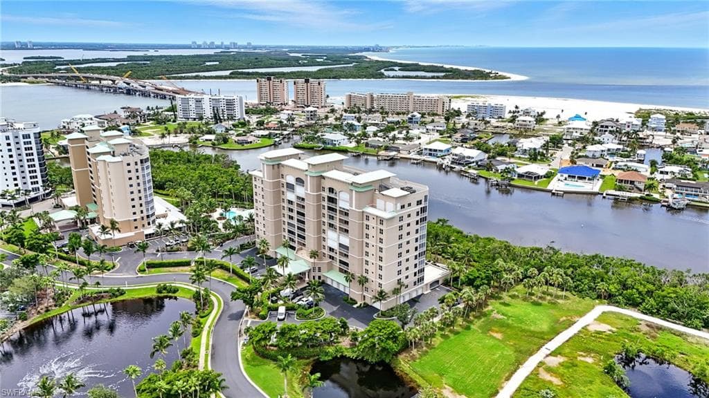 4192 Bay Beach LN, FORT MYERS BEACH FL 33931-6