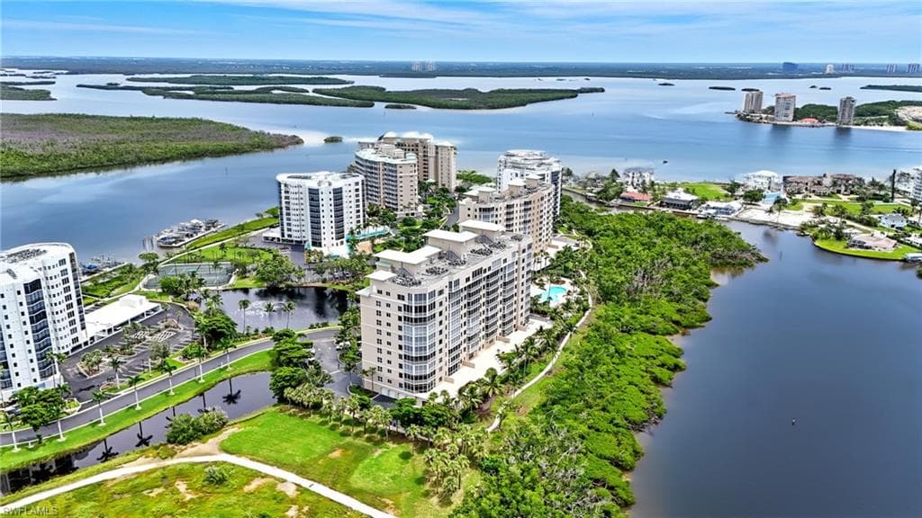 4192 Bay Beach LN, FORT MYERS BEACH FL 33931-4