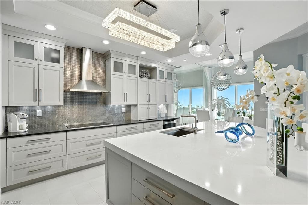 4192 Bay Beach LN, FORT MYERS BEACH FL 33931-18