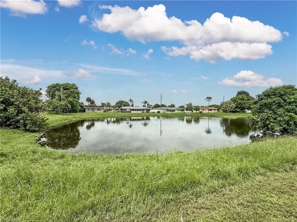 218 Fireside CT, LEHIGH ACRES FL 33936-22