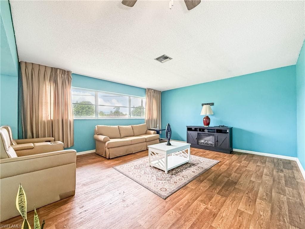 218 Fireside CT, LEHIGH ACRES FL 33936-2