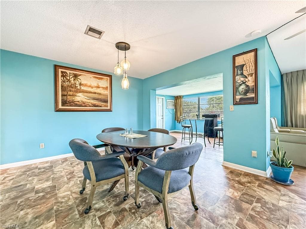 218 Fireside CT, LEHIGH ACRES FL 33936-7