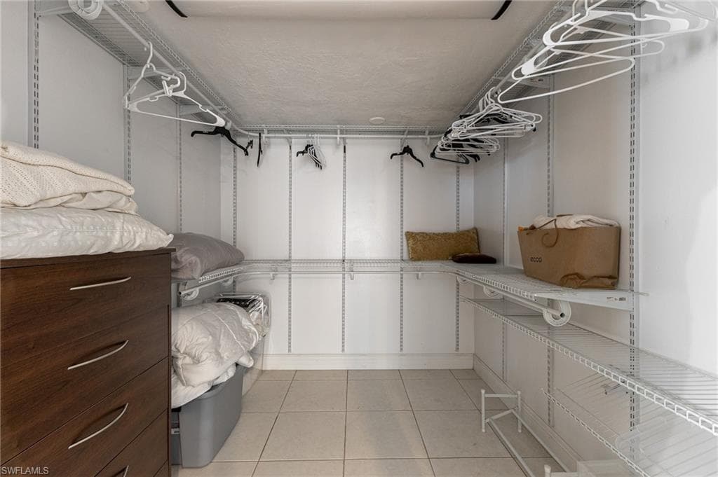 4260 SE 20th PL # 404, CAPE CORAL FL 33904-22