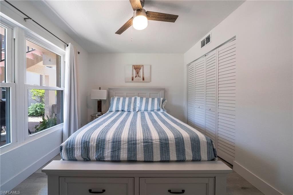 16881 Davis RD # 716, FORT MYERS FL 33908-14