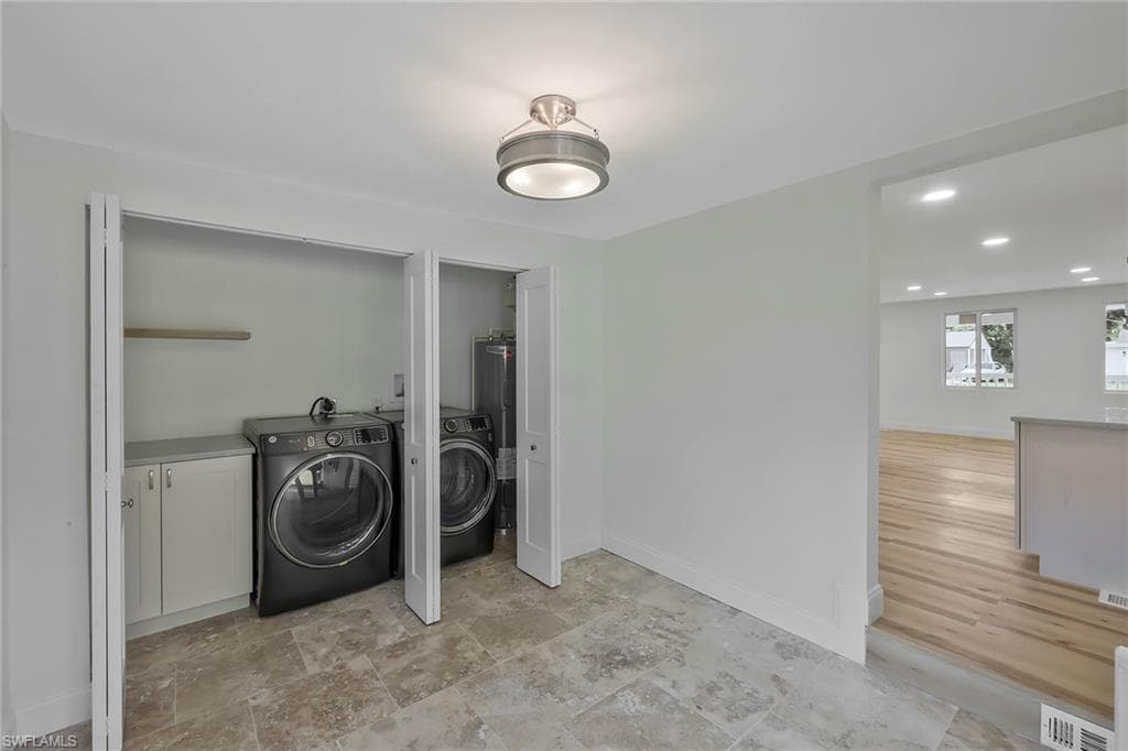 1755 Oakley AVE, FORT MYERS FL 33901-14