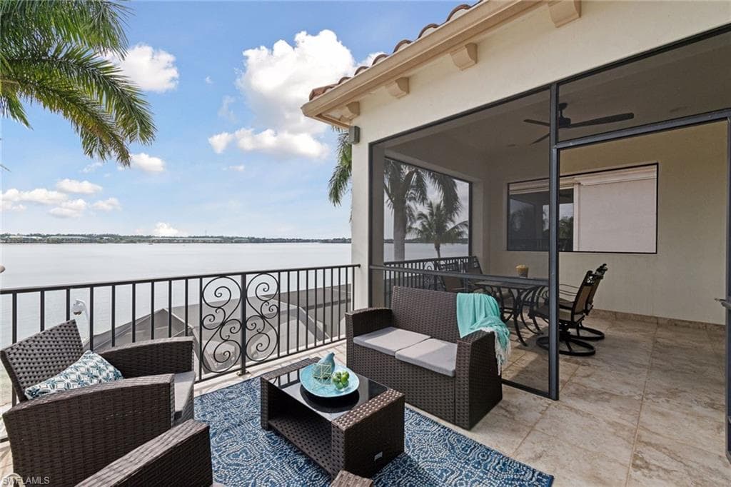 11777 Via Savona CT, MIROMAR LAKES FL 33913-2