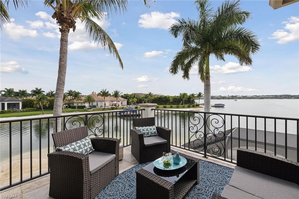 11777 Via Savona CT, MIROMAR LAKES FL 33913-10