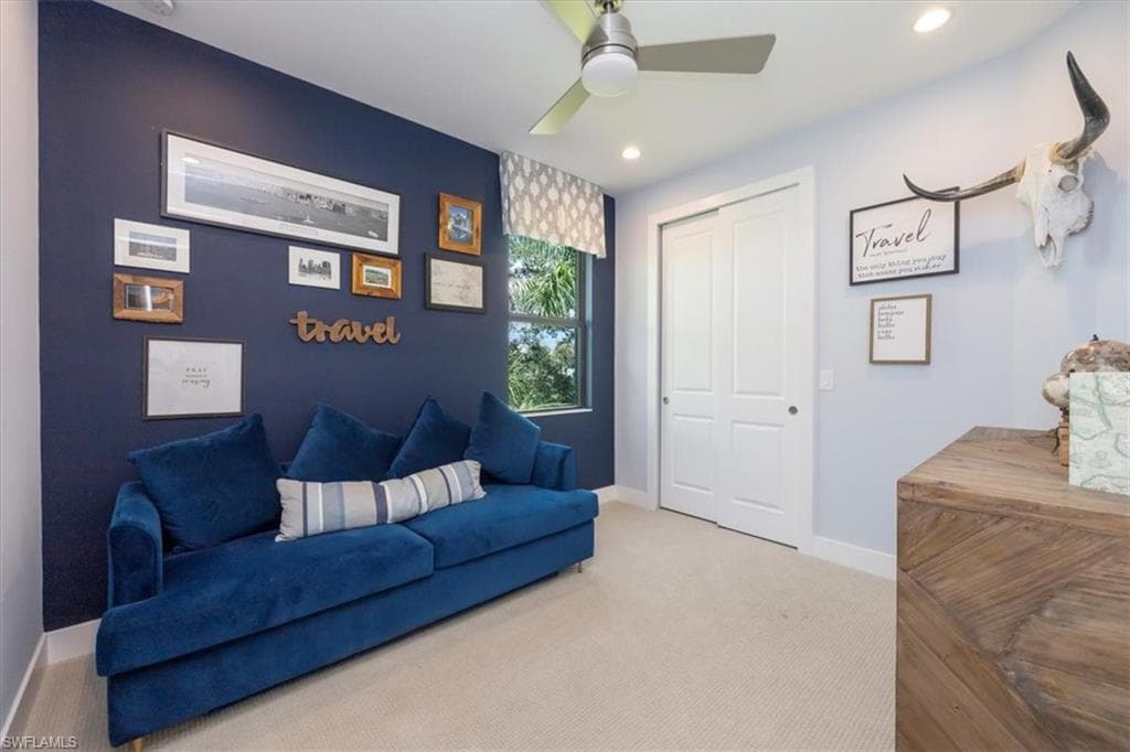 12940 Pembroke DR, NAPLES FL 34105-16