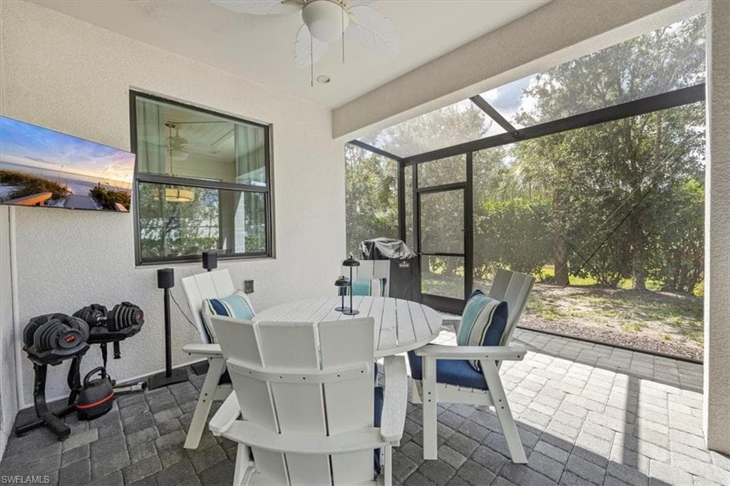 12940 Pembroke DR, NAPLES FL 34105-23