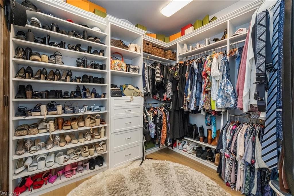 12940 Pembroke DR, NAPLES FL 34105-14