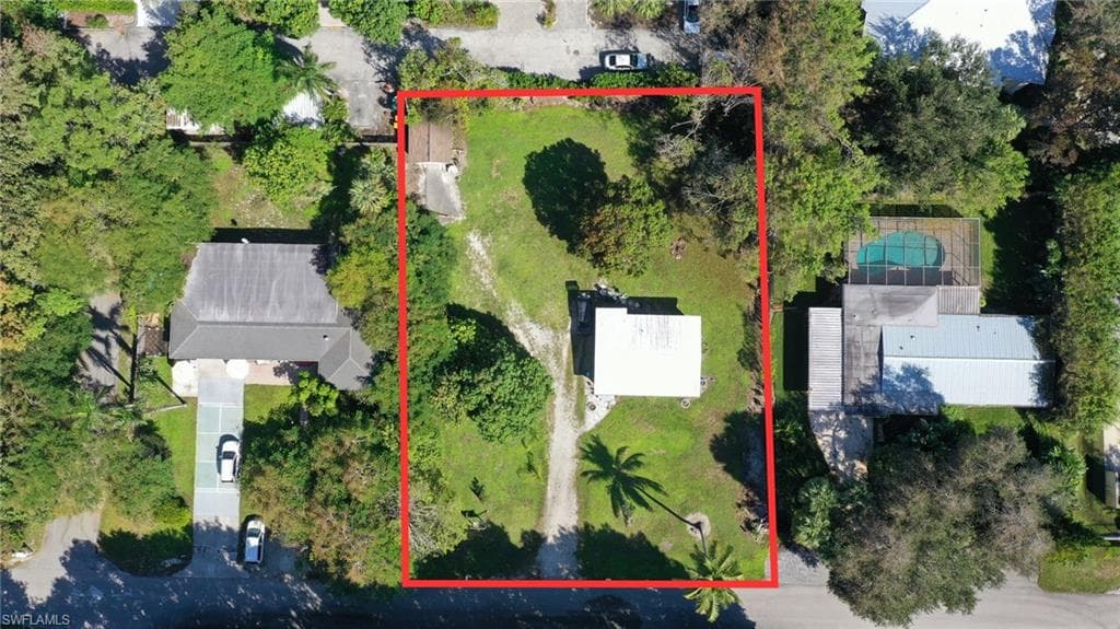 1135 Shady Rest LN, NAPLES FL 34103-3