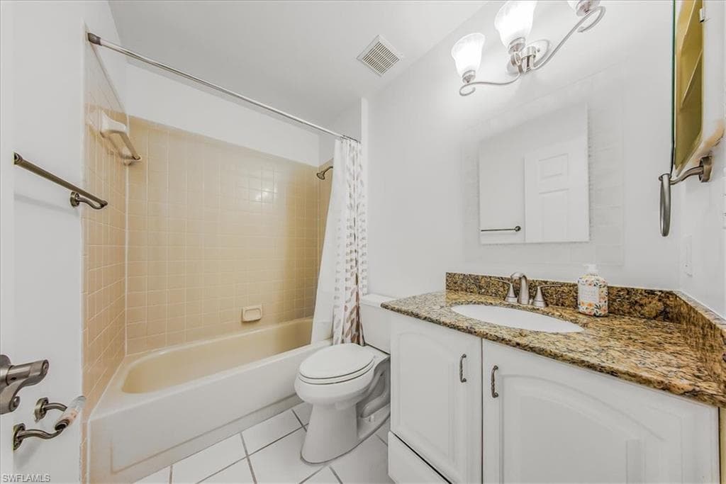 230 Timber Lake CIR # C204, NAPLES FL 34104-12