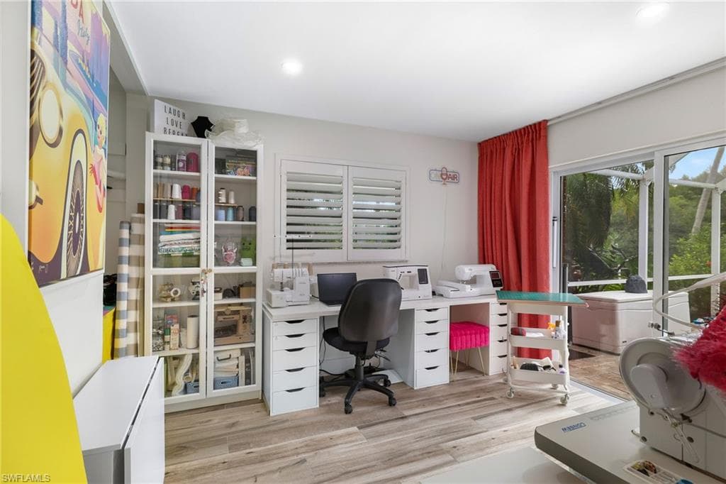 1771 Coral WAY-16