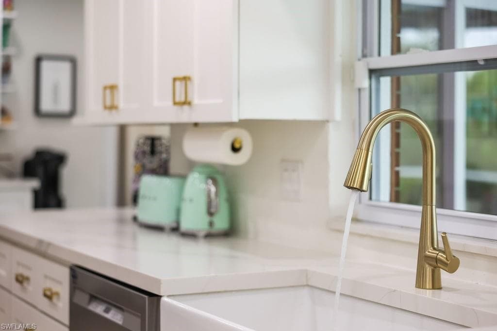 1771 Coral WAY-8