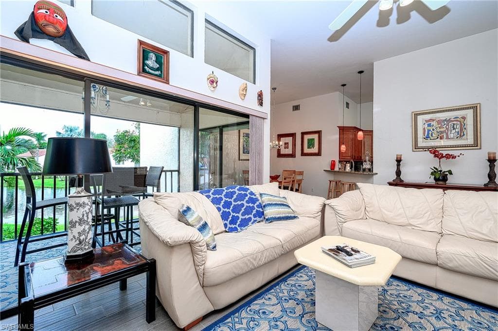 559 Beachwalk CIR # U204, NAPLES FL 34108-6