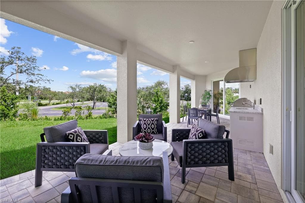 8738 Lakefront CT, FORT MYERS FL 33908-27
