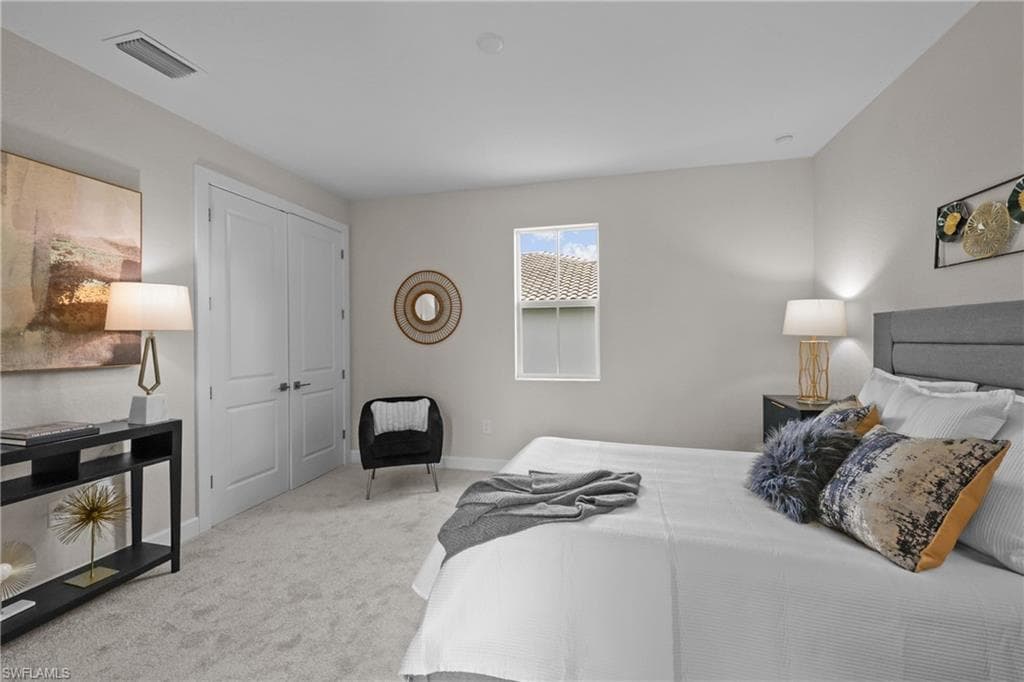 8738 Lakefront CT, FORT MYERS FL 33908-17
