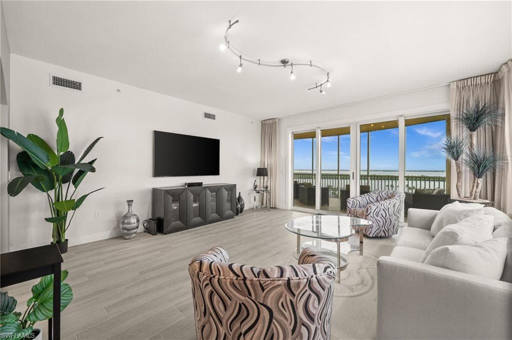 6061 Silver King BLVD # 906, CAPE CORAL FL 33914-12