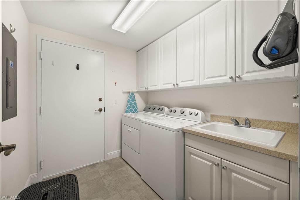 6061 Silver King BLVD # 906, CAPE CORAL FL 33914-28