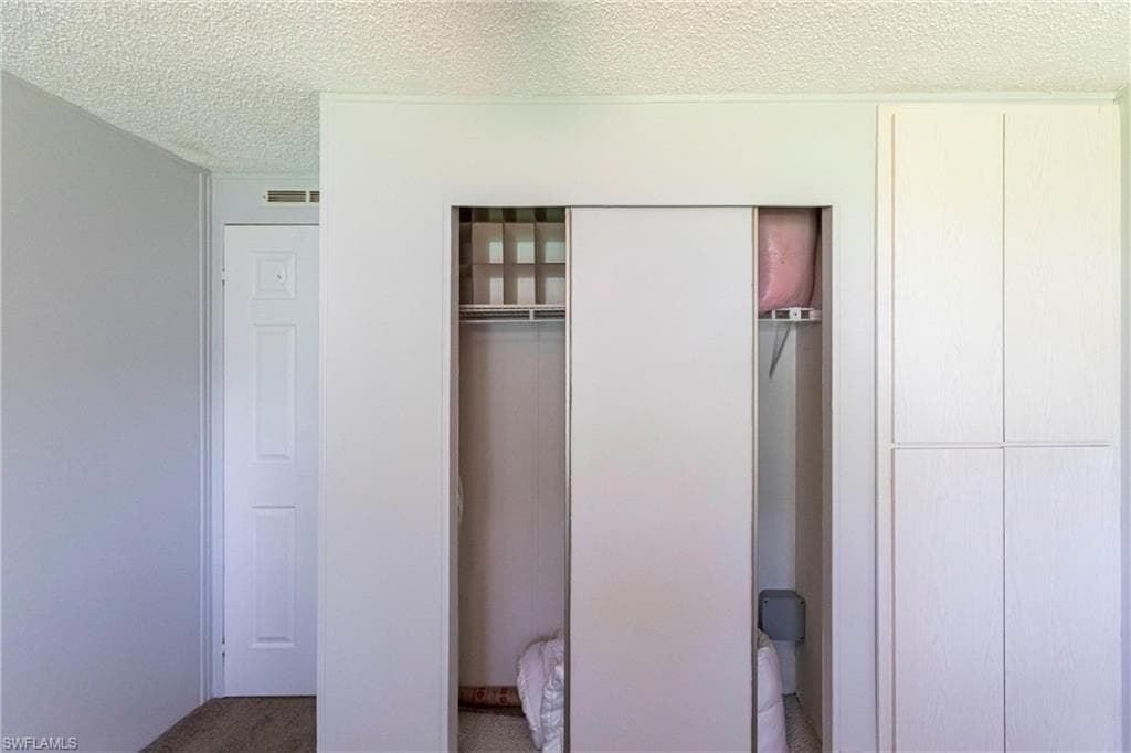 19631 Eagle Trace CT N, NORTH FORT MYERS FL 33903-23