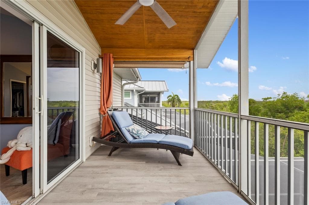 12220 Siesta DR, FORT MYERS BEACH FL 33931-27