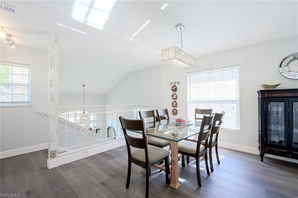 2460 Old Groves RD # E201, NAPLES FL 34109-8