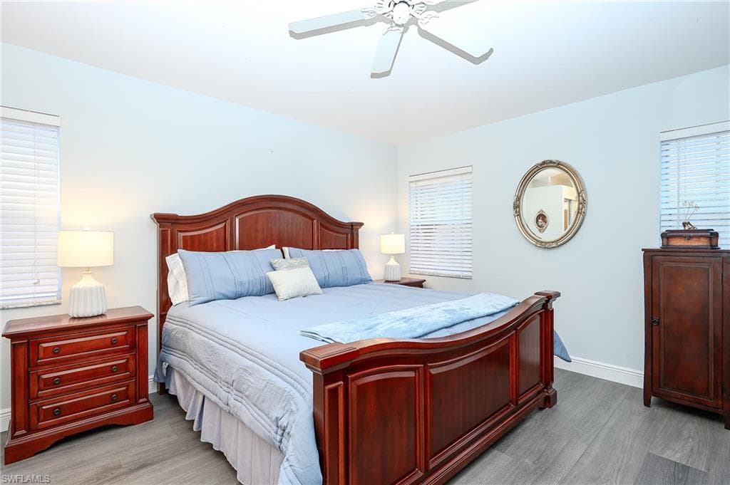 2460 Old Groves RD # E201, NAPLES FL 34109-18