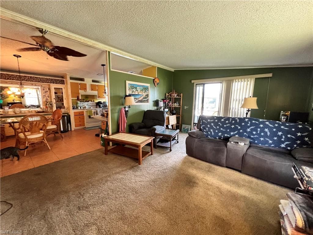 251 Loon LN, NAPLES FL 34114-31