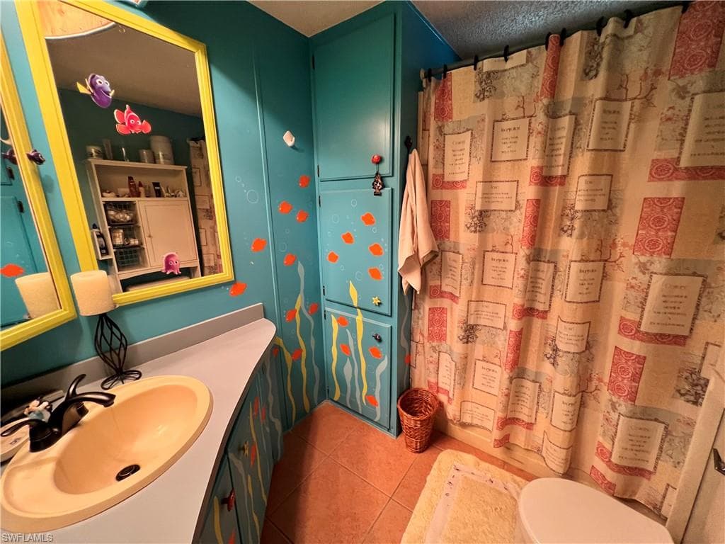 251 Loon LN, NAPLES FL 34114-17