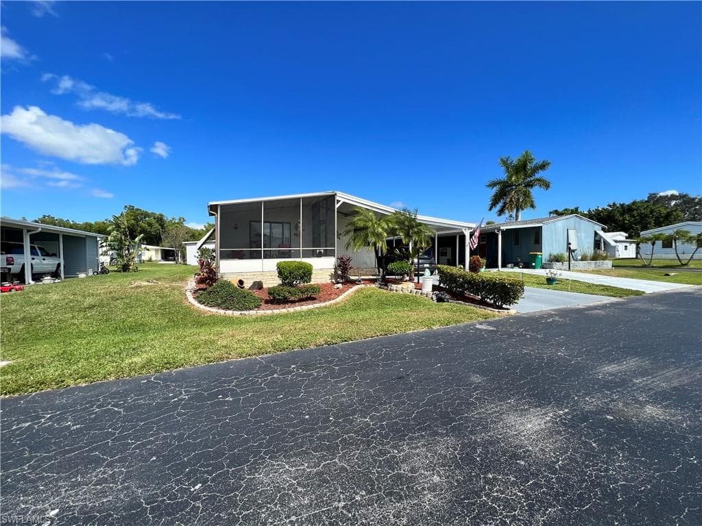 251 Loon LN, NAPLES FL 34114-34