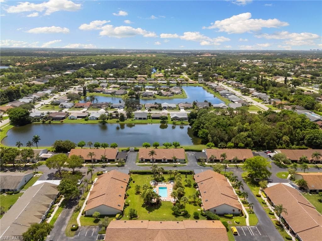 3346 Erick Lake DR # 2001, NAPLES FL 34109-38