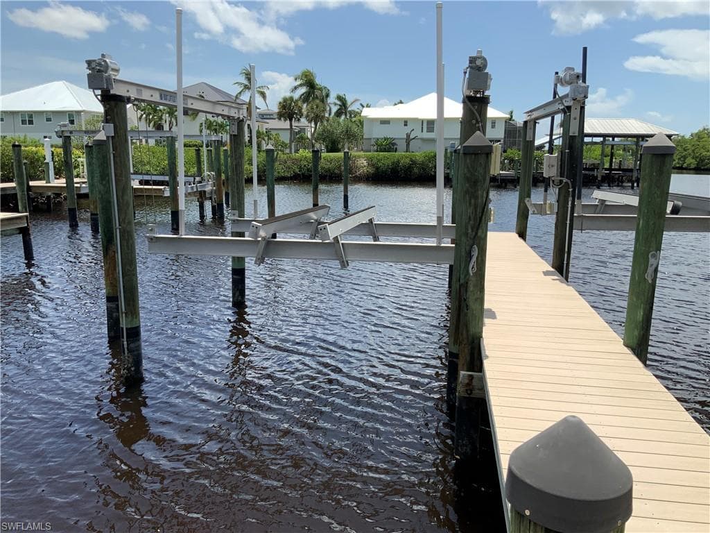 12208 Siesta DR, FORT MYERS BEACH FL 33931-35