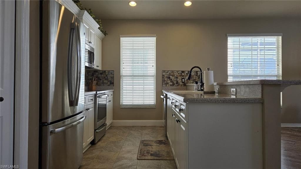 12208 Siesta DR, FORT MYERS BEACH FL 33931-8