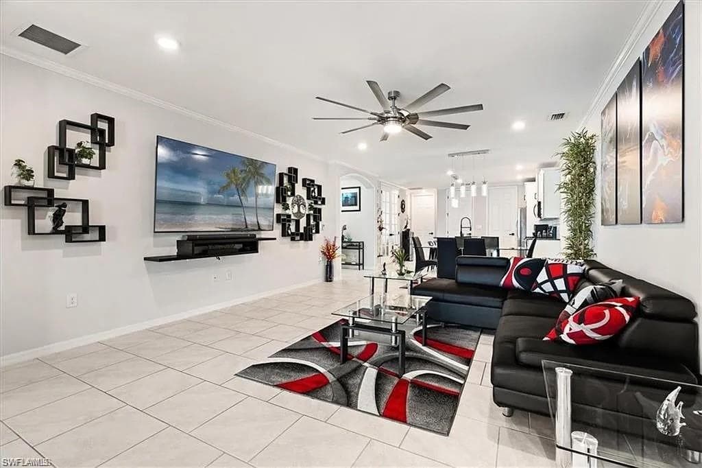 14672 Edgewater CIR, NAPLES FL 34114-2