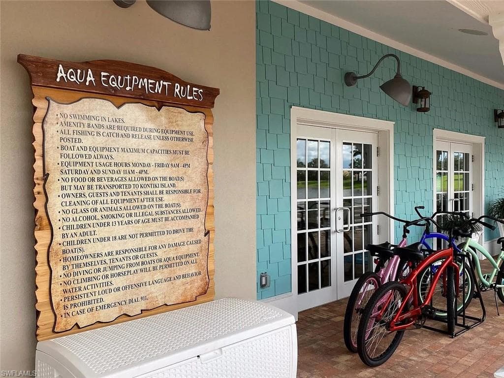 14672 Edgewater CIR, NAPLES FL 34114-34