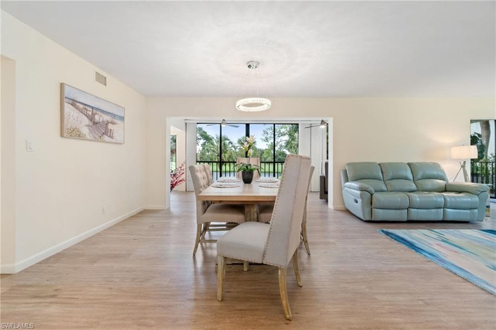 425 Wildwood LN # 425, NAPLES FL 34105-23