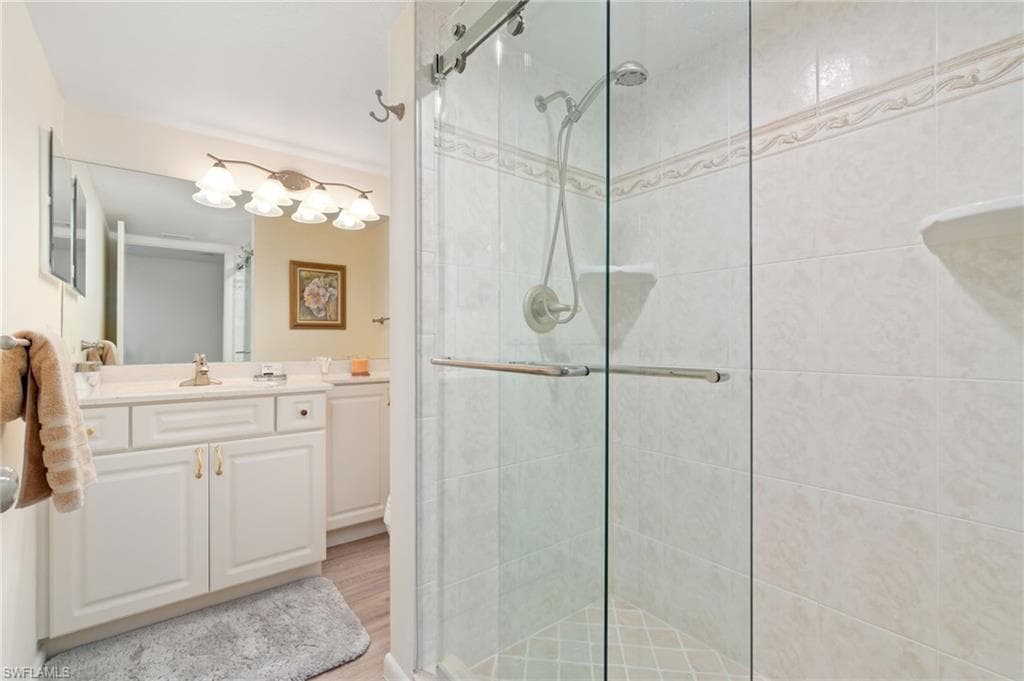 425 Wildwood LN # 425, NAPLES FL 34105-13