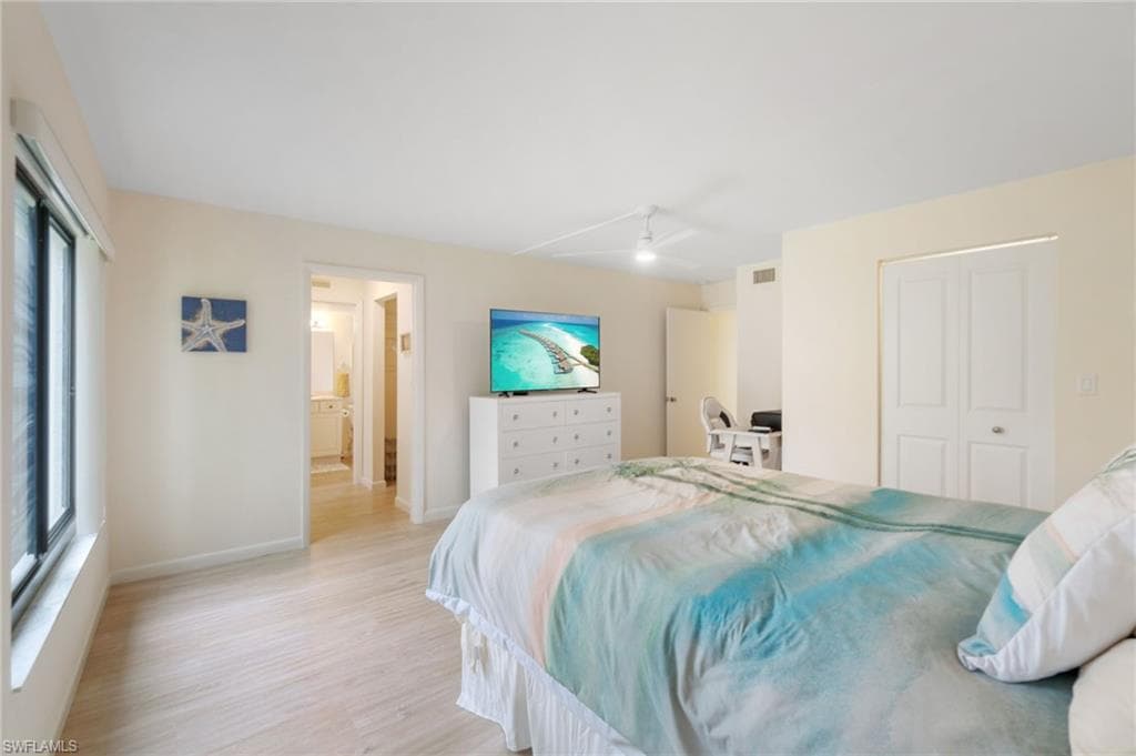 425 Wildwood LN # 425, NAPLES FL 34105-17