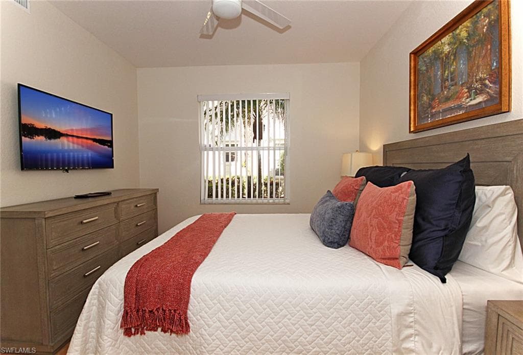 3380 Crown Pointe BLVD W # 102, NAPLES FL 34112-16