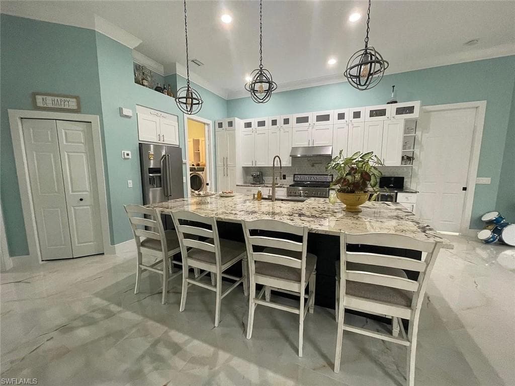 11279 Longshore WAY W, NAPLES FL 34119-1