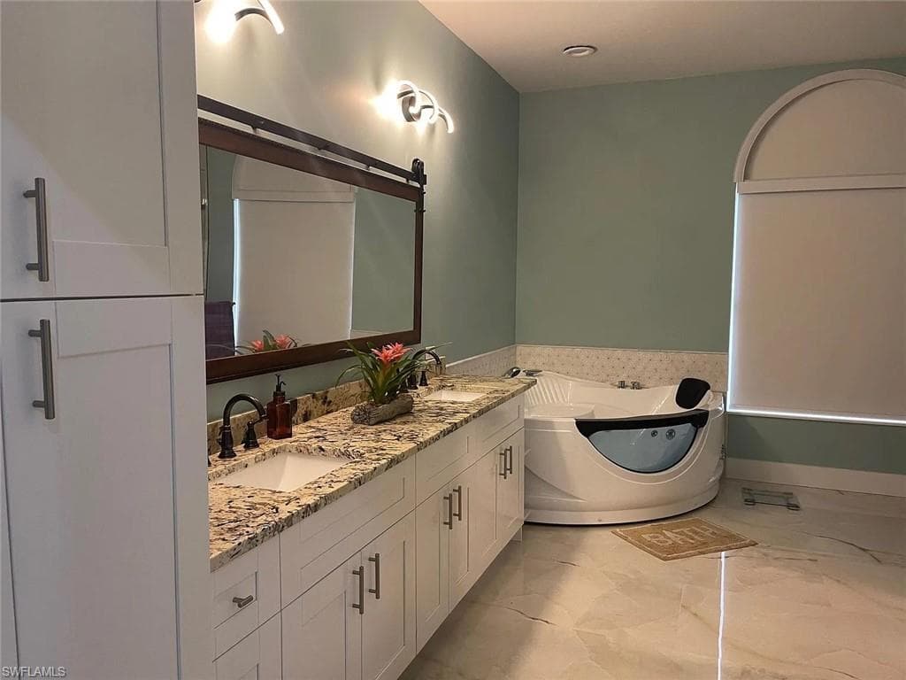 11279 Longshore WAY W, NAPLES FL 34119-7